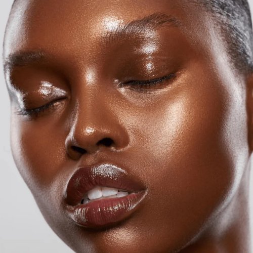 Danessa Myricks Illuminating Veil, Highlighter, Luminizer - Tigerzzz-Shop