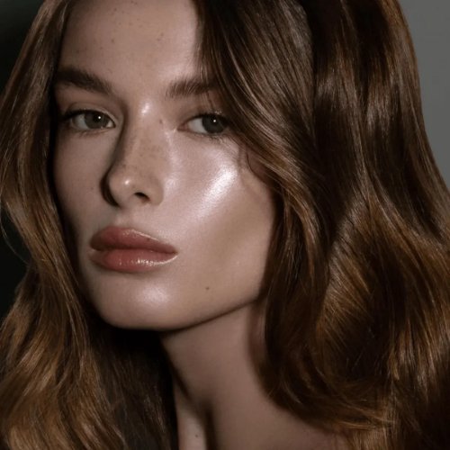 Danessa Myricks Illuminating Veil, Highlighter, Luminizer - Tigerzzz-Shop